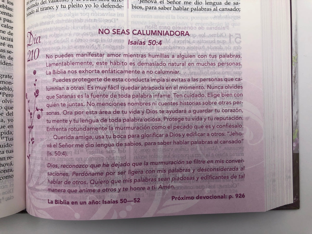 Biblia La mujer conforme al corazón de Dios RVR60 Tapa Dura