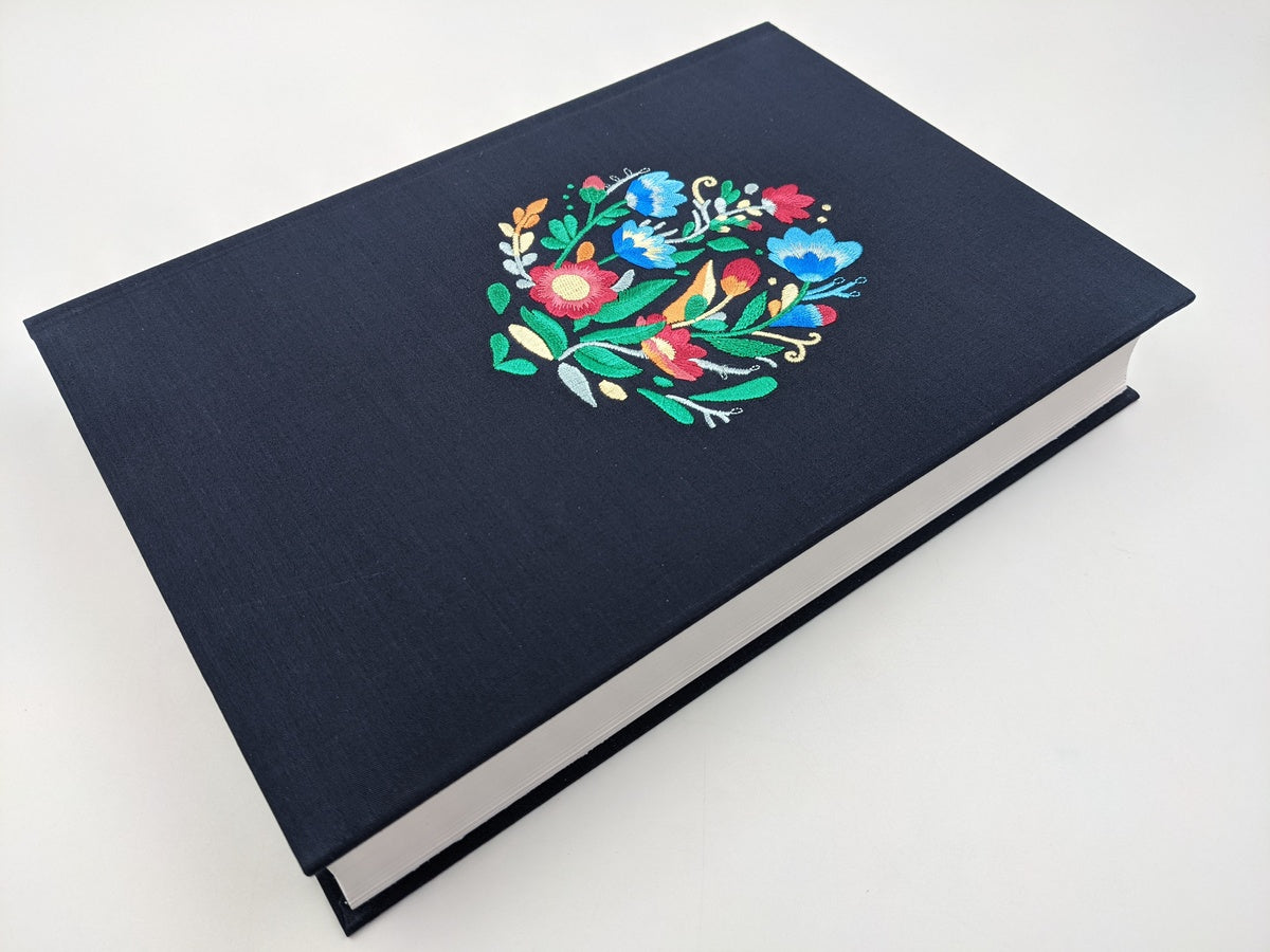Biblia NVI Letra Súper Gigante Bordado Sobre Tela