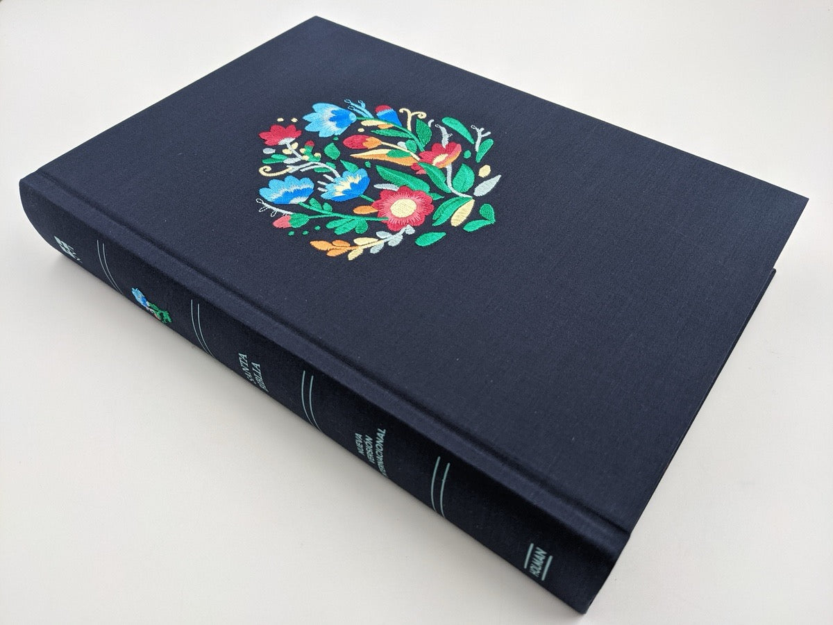 Biblia NVI Letra Súper Gigante Bordado Sobre Tela