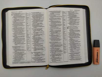 Biblia NTV edición cierre letra grande